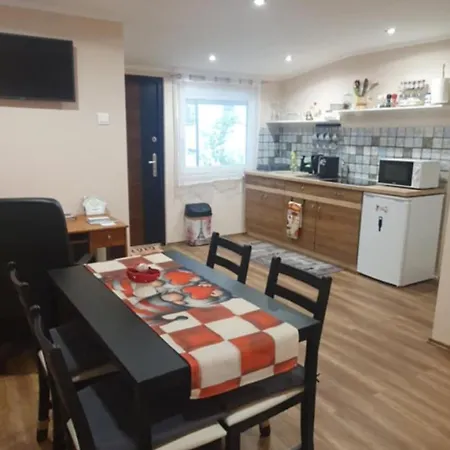 Tündérkert Apartman *